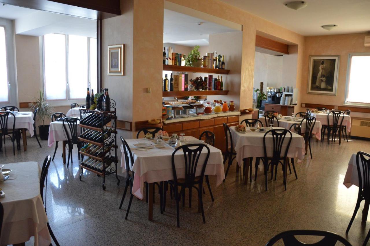 Hotel Diga Marina di Ravenna Exterior photo